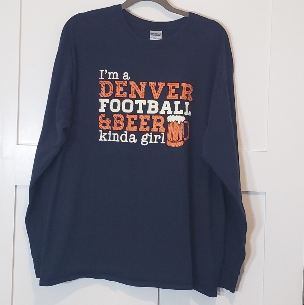 Gildan SIZE XL Long Sleeve T- Shirt DENVER FOOTBALL & BEER KINDA GIRL Navy Blue